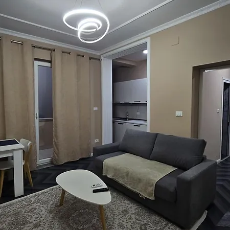 Cozy In The Center Of Апартаменты